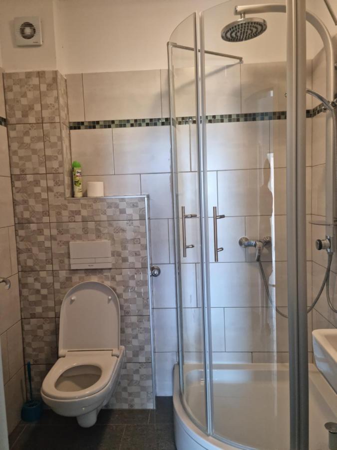 Appartments D&D Peroj Eksteriør billede