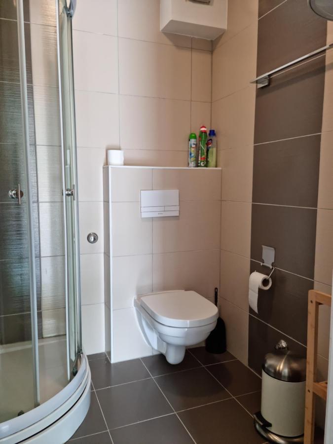 Appartments D&D Peroj Eksteriør billede